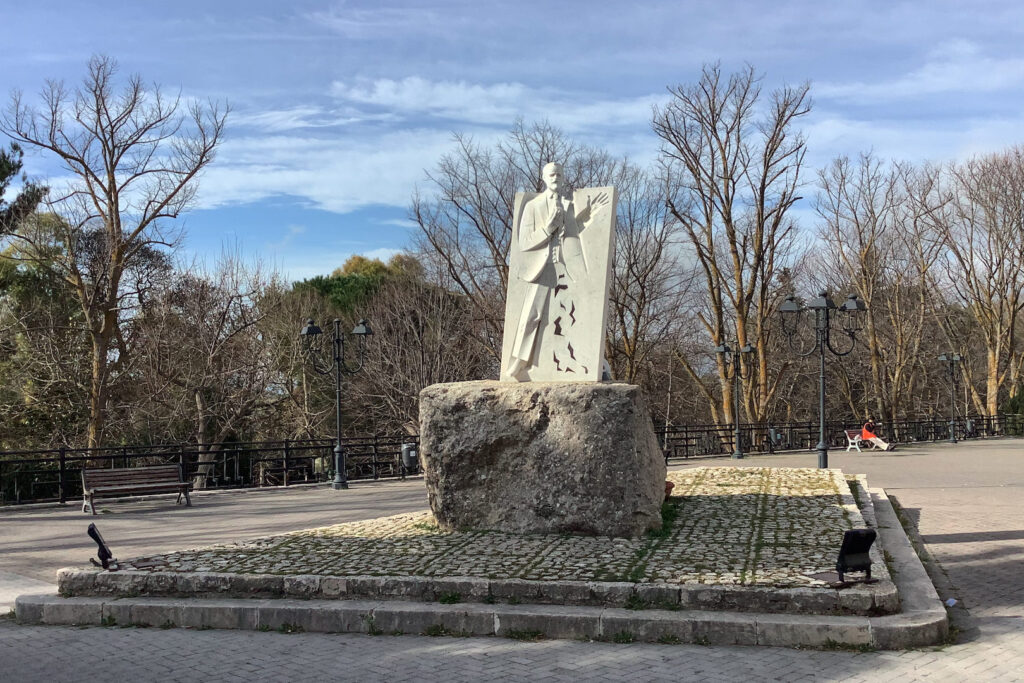 Statua di Lorenzo Panepinto - Foto DARCH